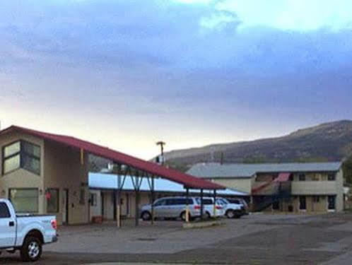 Travel Motel רטון מראה חיצוני תמונה